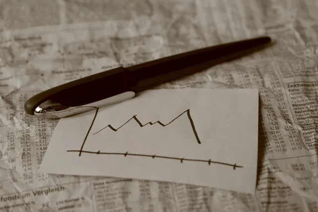 pen, graph, parts, newspaper, calculation, review, capital market, analysis, business, financial world, trading room, speculation, course, loss, crash, stock exchange, black friday, price slide, planning, technical analysis, support line, graph, analysis, analysis, analysis, analysis, analysis. Reading market analysis closely: build the estimate up from a countable unit, define segments by behavior