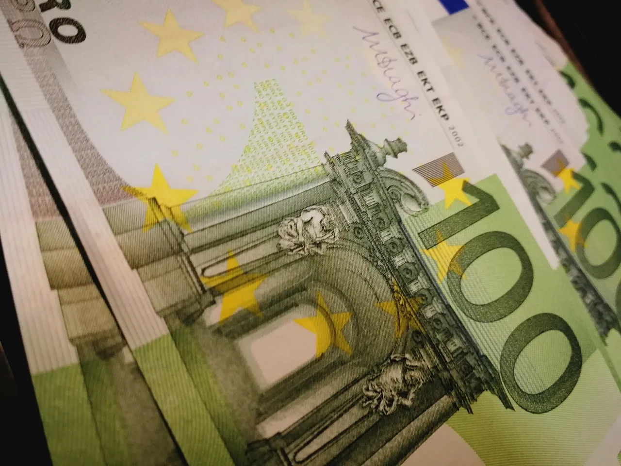euro, money, cash register, loan, finances, coins, currency, business, dime, cash, bills, savings, coin, minor, bank note, cents, rich, pennies, wealth, income, the market, financial, the background, price, europe, european, crisis, bank, bill, economy, banking, invest, investments, door, money, money, money, money, money, cash register, loan. Operations plans for a bank loan: how the lender reads capacity